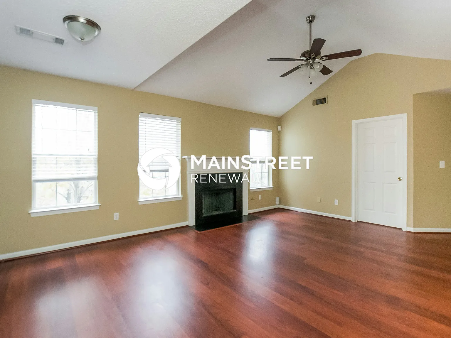 3595 Broken Arrow Ct — Photo 3