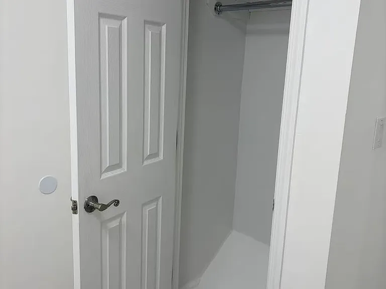 1644 E 33rd St #2 — Photo 9