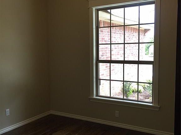 5th image of 16301 SE 82nd St