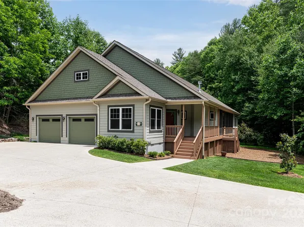 10 Double Eagle Dr, Weaverville, NC 28787