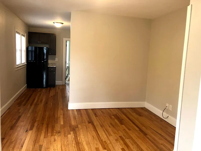 132 N Broad St — Photo 9