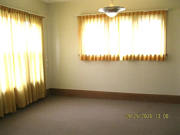 5th image of 757 4th Ave S
