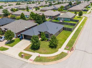 19620 Vivace Dr, Edmond, OK 73012