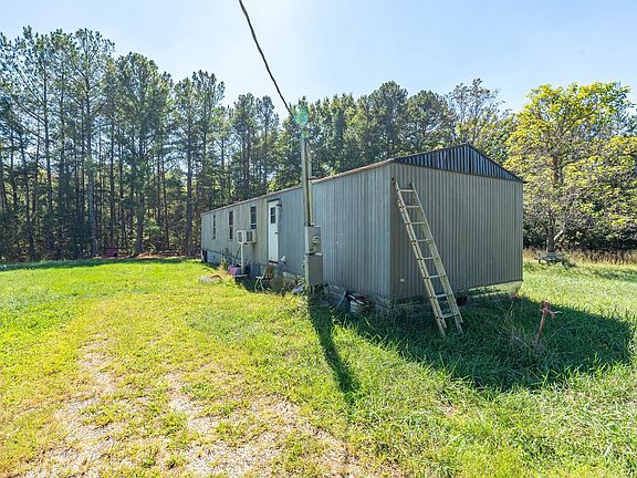 4th image of 4308 Three Creeks Rd