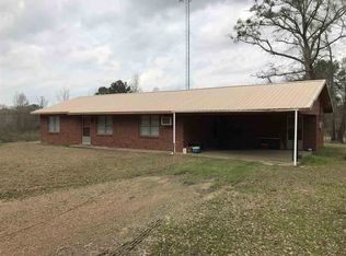 180 Adams Ln, Walnut Grove, MS 39189
