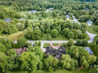 28 Fairway Dr, Greenville, PA 16125