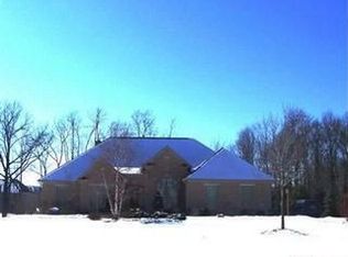 3645 Villa Rosa Dr, Canfield, OH
