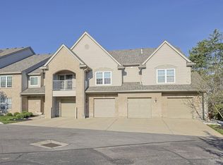 817 Neeb Rd APT 5, Cincinnati, OH