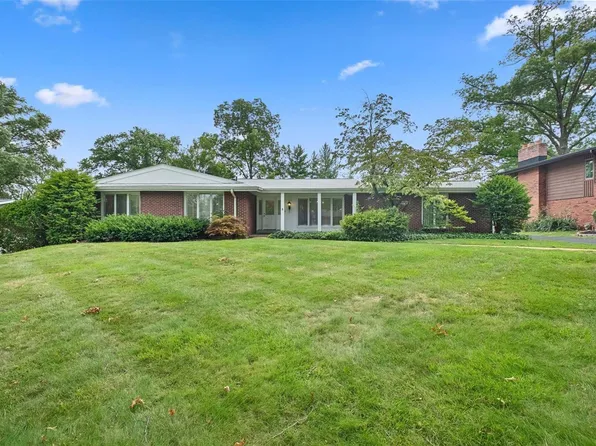 19 Spoede Woods Dr, Saint Louis, MO 63141