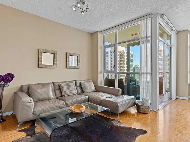 850 Beech St #1603 — Photo 5