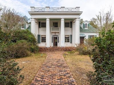 1182 E Lakeview Ave, Pensacola, FL, 32503