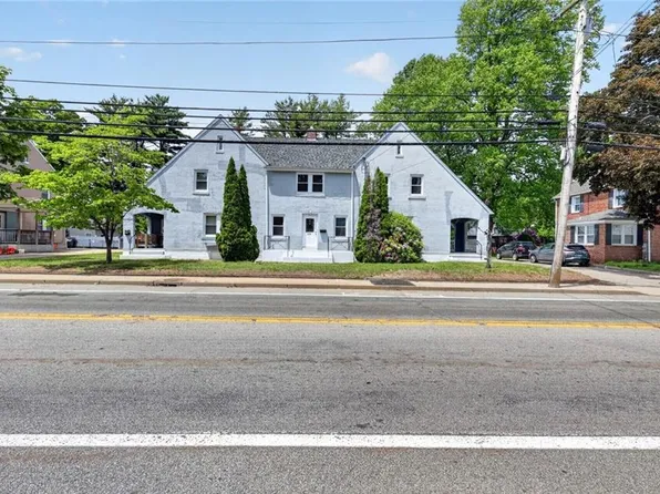 520-524 Providence St, West Warwick, RI 02893