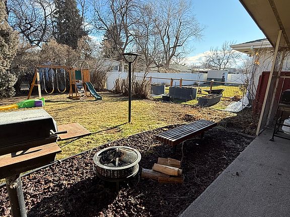 2nd image of 427 Montclair Dr