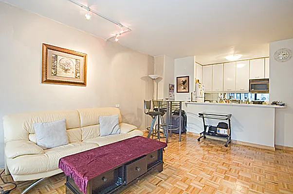 Rented by GARG Real Estate | media 15