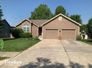 706 Furlong Dr, Raymore, MO 64083