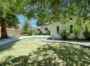 11483 Inverness Way, Auburn, CA 95602