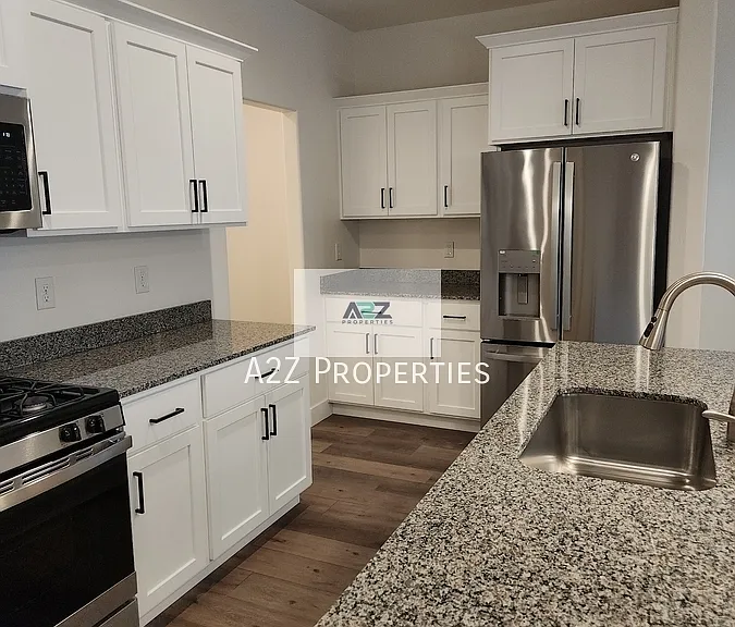 924 S 850 W — Photo 7
