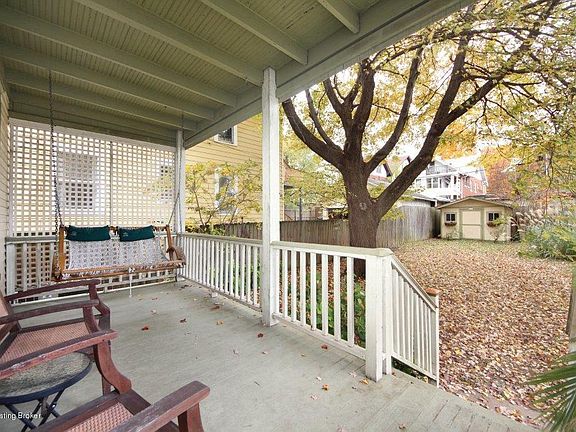 4th image of 2081 Sherwood Ave