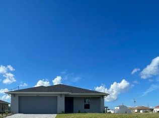2808 39th St W, Lehigh Acres, FL 33971