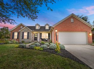 10135 Meadowknoll Dr, Loveland, OH 45140
