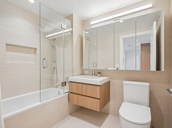 170 Freeman Street image 7 of 15