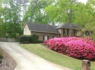 890 Ferncroft Ct, Roswell, GA 30075
