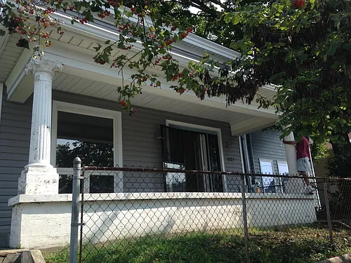 1127 Goss Ave Photo 1