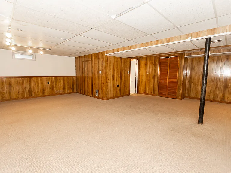 649 S Wisconsin Ave — Photo 15