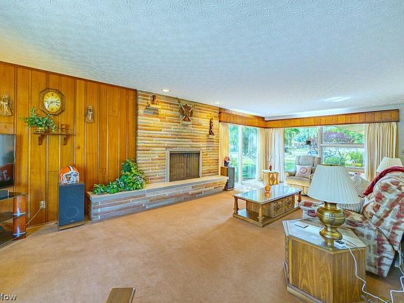 4th image of 3842 Edgewood Dr