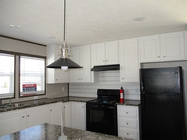 1st image of 42 Hidden Valley Dr