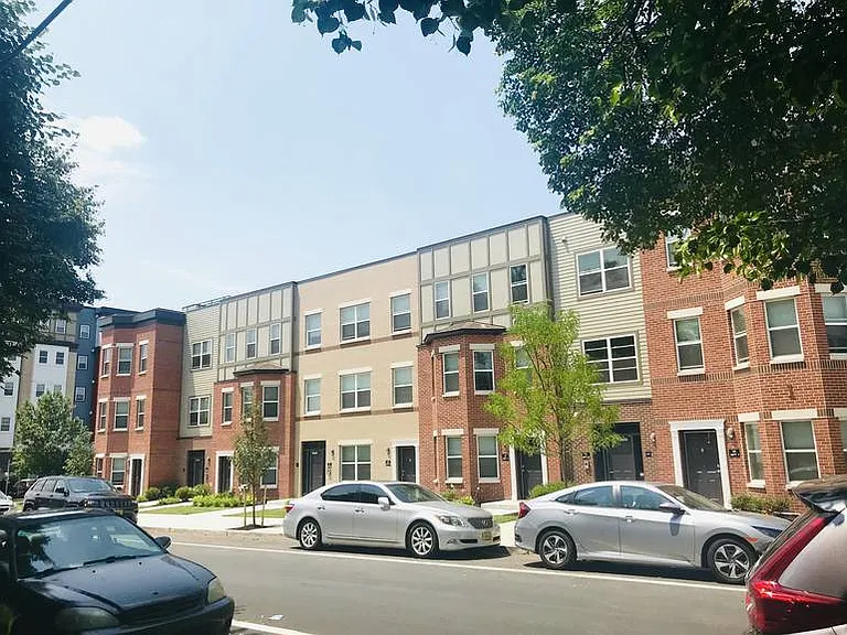 25 Somerset St #25 — Photo 4