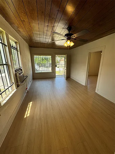 3428 Reeves St Photo 1