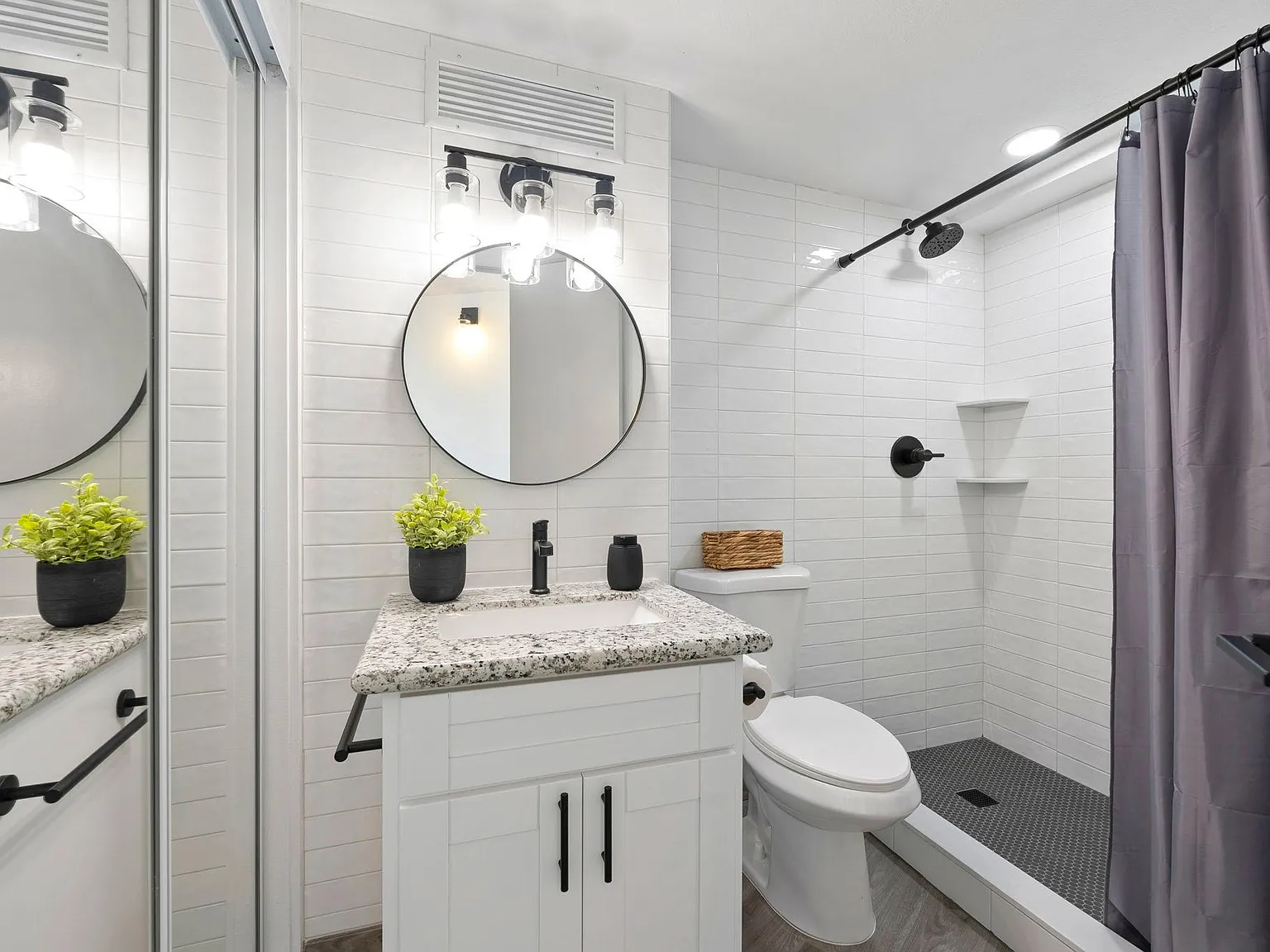 Studio, 318 sqft, $1,700 — Photo 3