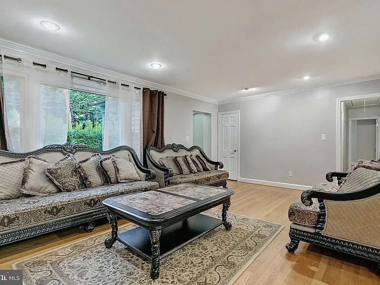 2108 48th St NW — Photo 5