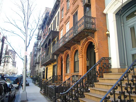 Sold by Barshay Brokerage | media 13