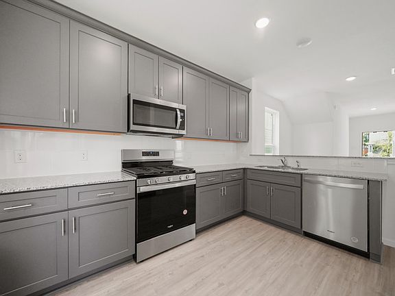 3rd image of 24627 Applewood Crest Ln
