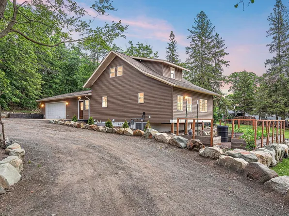 520 N Hamilton St, Saint Croix Falls, WI 54024