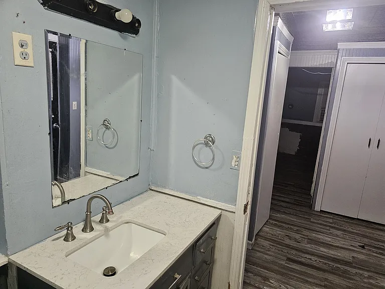 1493 W County Line Rd — Photo 6