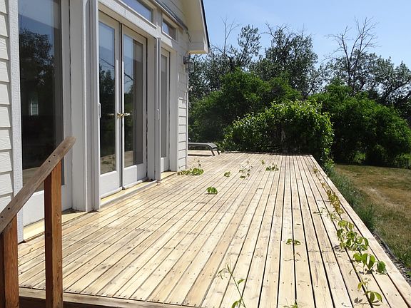 Huge south facing deck