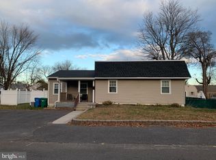 825 Tulip Ave, Croydon, PA 19021