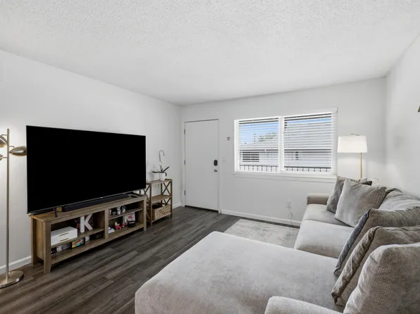 201 College Blvd E Unit 16, Niceville, FL 32578