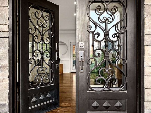 2nd image of 3171 Sewell Mill Rd