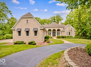 887 N Harbour Point Dr, Peru, IN 46970