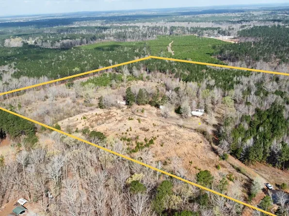 229 Padgett Rd, Benton, LA 71006