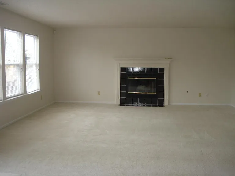 9823 Orange Blossom Trl — Photo 2