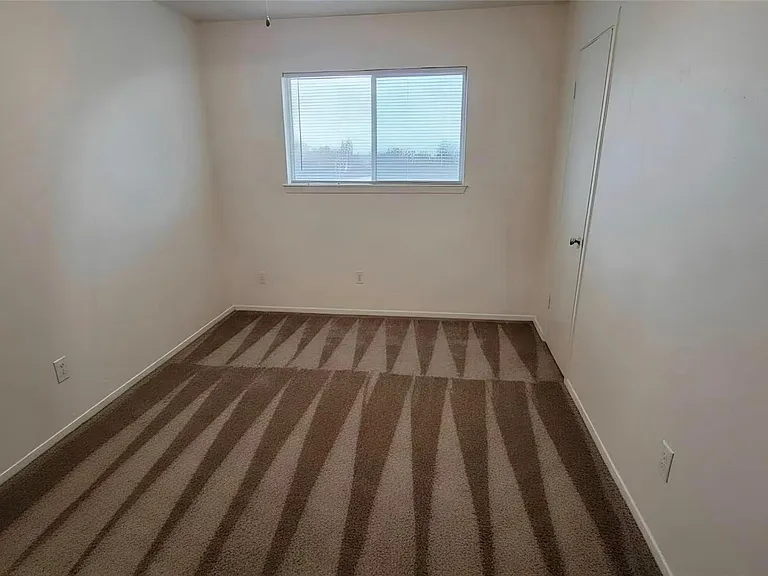 5150 Prairie Ridge Rd — Photo 8