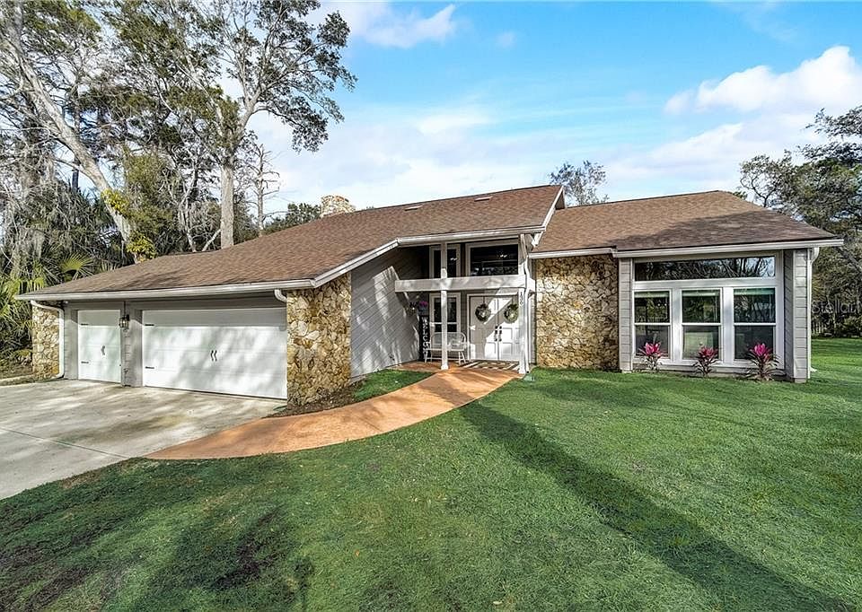 1st image of 136 Heritage Cir