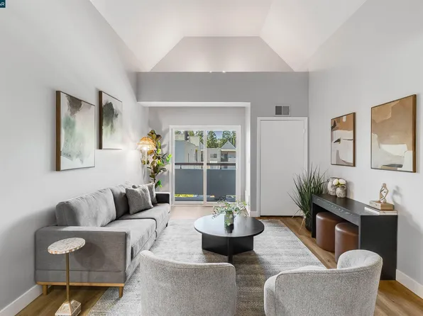3173 Wayside Plz APT 301, Walnut Creek, CA 94597