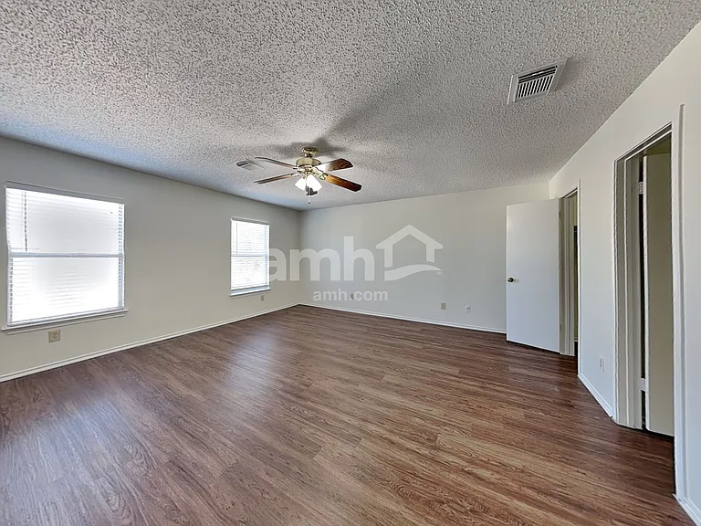 8043 Cantura Mls — Photo 11