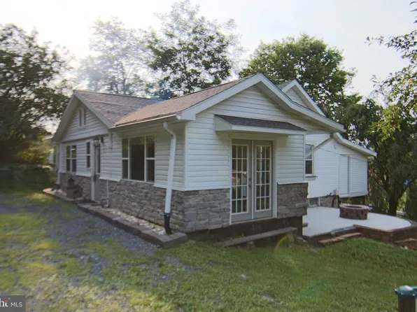 1035 State Rd, Duncannon, PA 17020